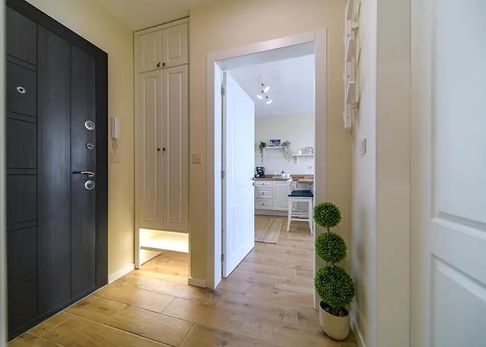 Blue Lagoon * Άγιος Κωνσταντίνος και Ελένη