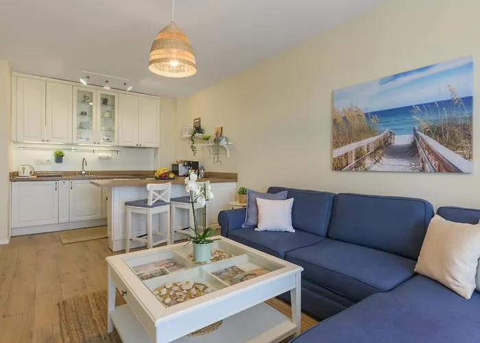 Blue Lagoon * Άγιος Κωνσταντίνος και Ελένη